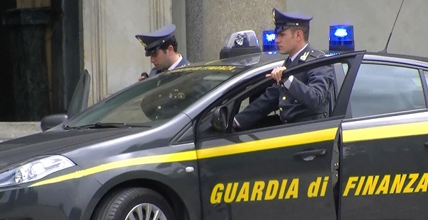 Frodi finanziarie sui call center. Vercellesi nei guai