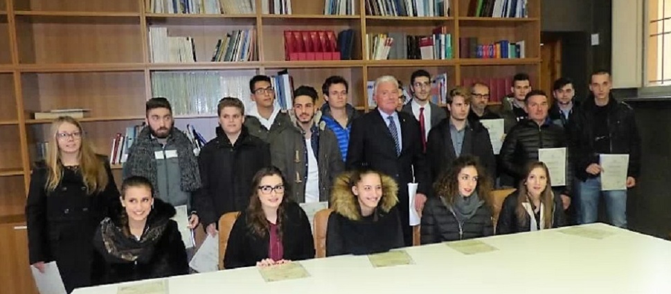 SCUOLA: Borse di studio di Unione Industriali