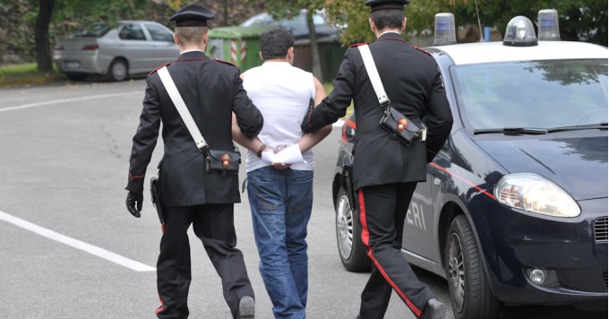 TRINO: beccati due ladri di biciclette e arrestato un 29 rumeno per violenza e lesioni