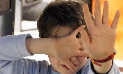 PIEMONTE: Padre violenta il figlio di 5 anni