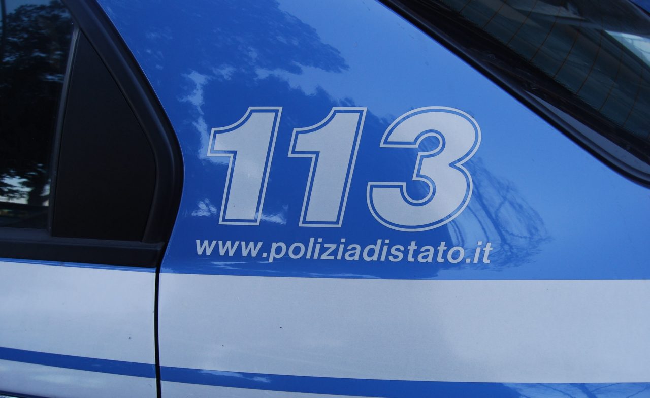 Pescheria del centro con dehor sulla via non autorizzato: super multa