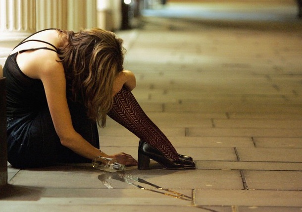 Una 23enne ubriaca persa, la madre: “fa sempre così”