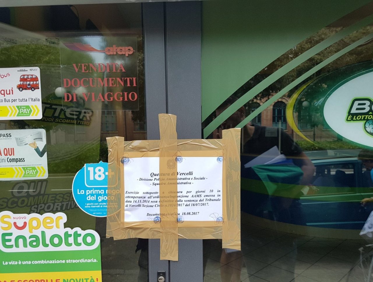 VERCELLI: tabaccheria chiusa dal Tribunale