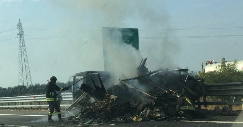 CRONACA: Incendio sull’autostrada A4