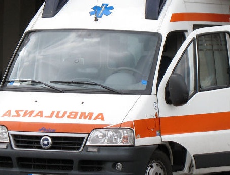 Colta da malore, muore a 22 anni