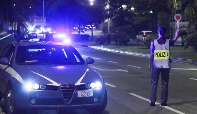 Controlli mirati della Polizia a Santhià e Vercelli