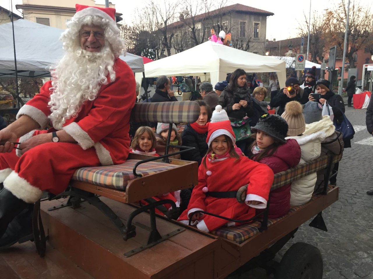 Mercatino natalizio parte Fora Tut