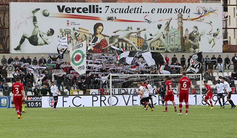 Esodo tifosi per Novara-Pro Vercelli
