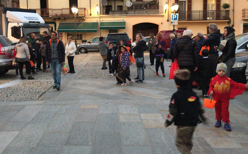 Halloween trinese festa per i bimbi