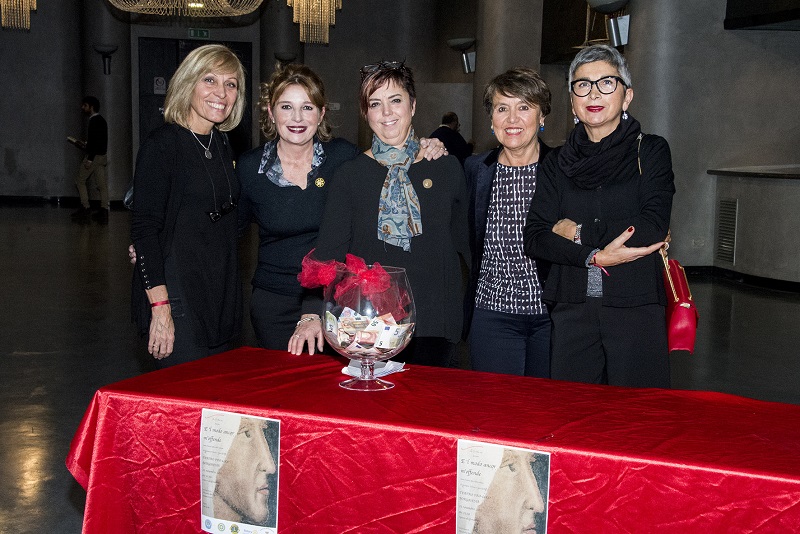 Violenza donne spettacolo del Soroptimist Valsesia