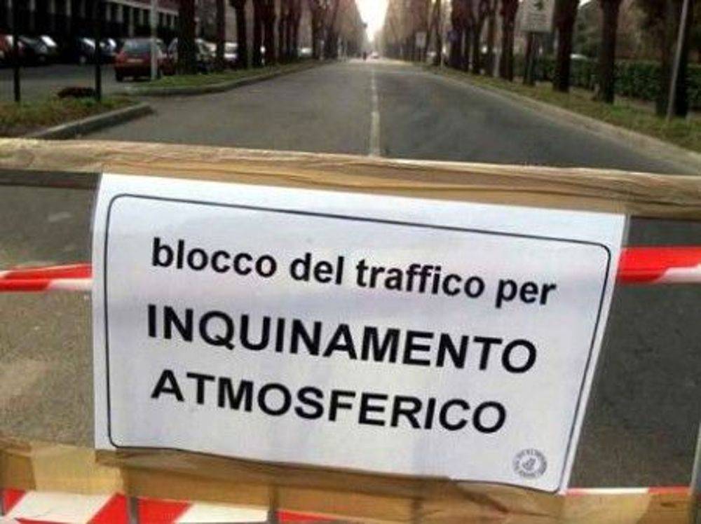 Blocco traffico fino a lunedì