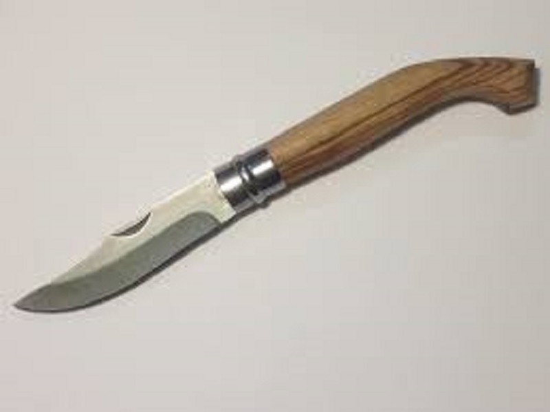 Coltello più marijuana 15enne denunciato