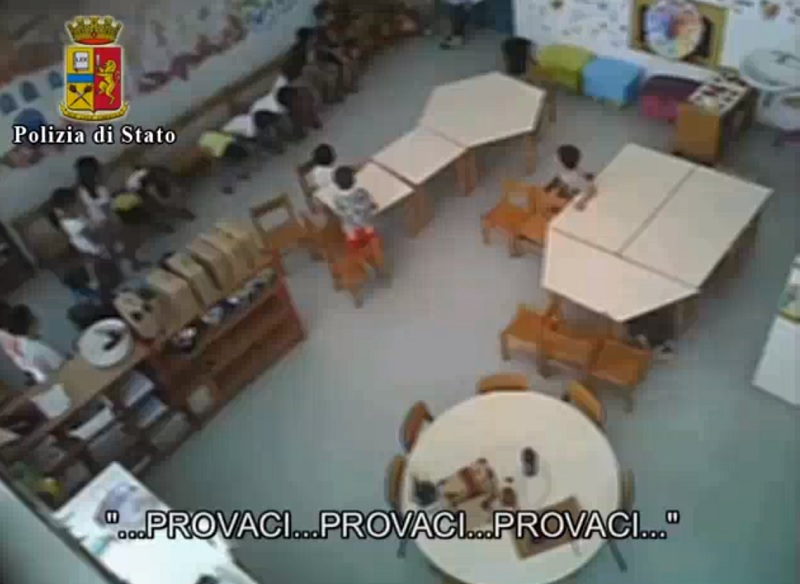 Piccoli maltrattati le reazioni politiche
