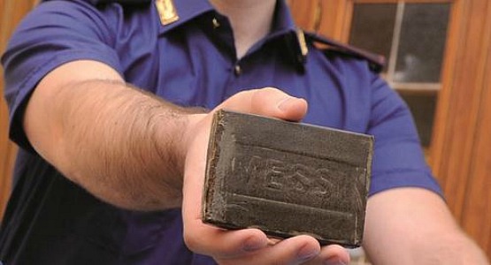 Donna pusher denunciata a Vercelli