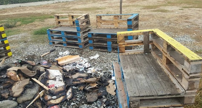Panchine bruciate a Santhià