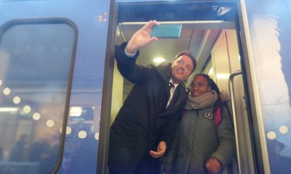 Selfie con Renzi alla stazione
