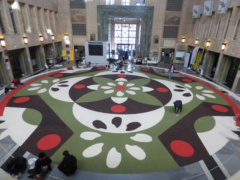 Mandala riso prende forma il grande disegno