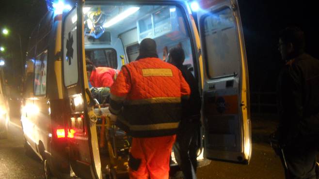 Schianto con l’auto, calciatore 21enne in gravi condizioni
