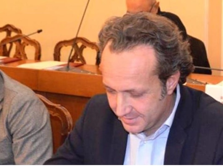 Sì al bilancio se la Forte si dimette