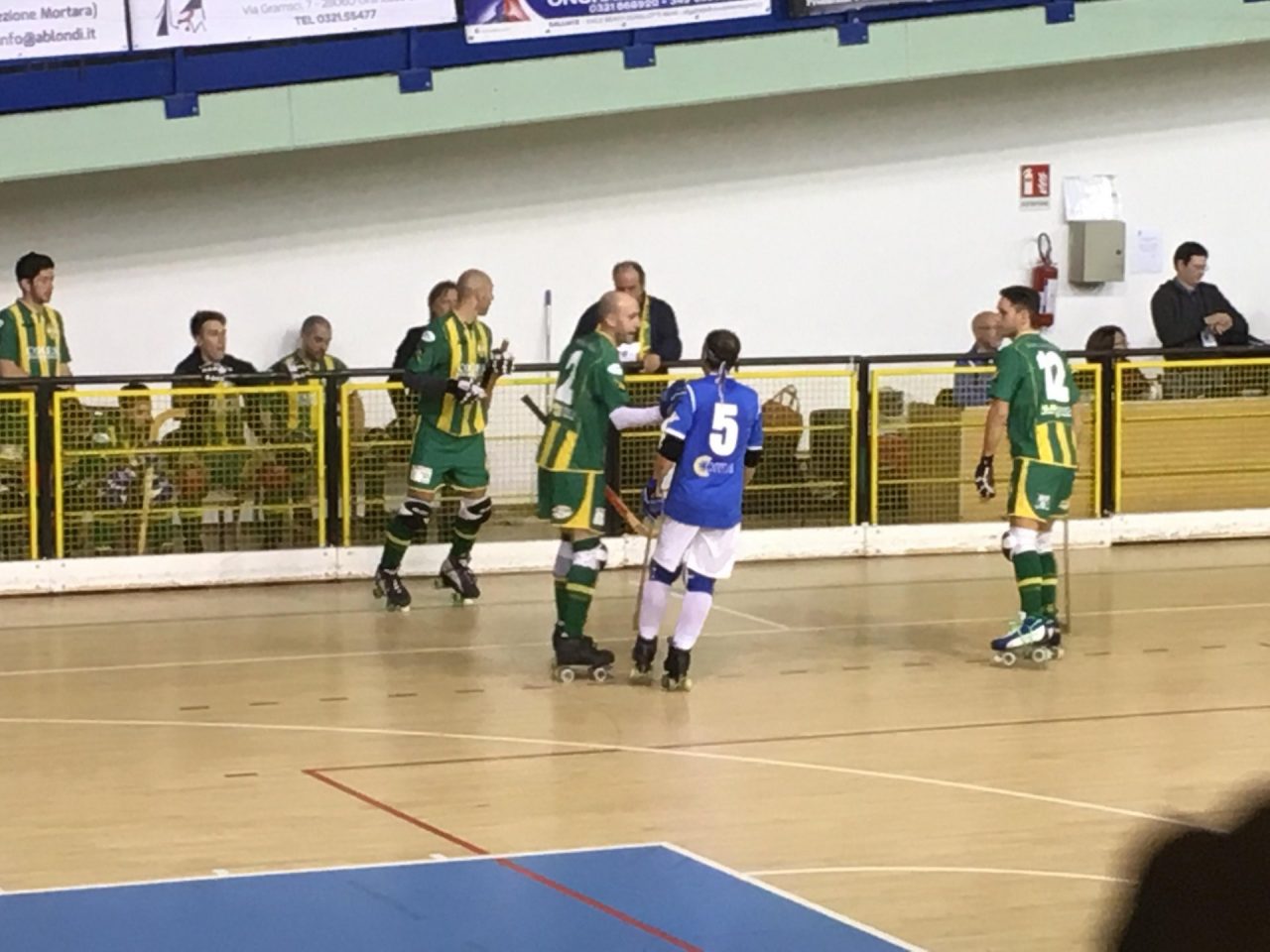 Amatori hockey, dalla sponda novarese accuse all’arbitro