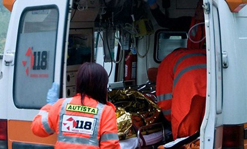 Vercellese investito da una fiamma: ustioni di secondo grado