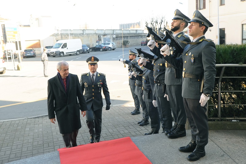 Prefetto di Vercelli in visita alla Guardia di Finanza