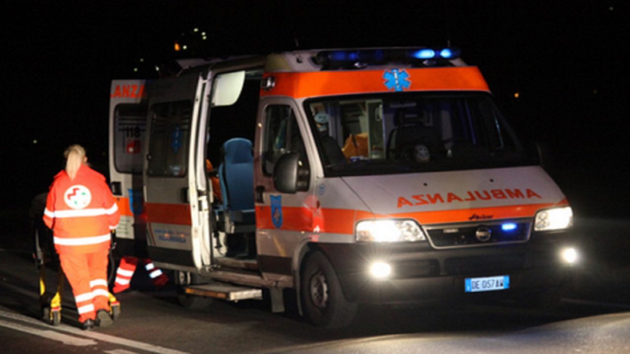 Morti in incidente a Tronzano un adulto e una bambina