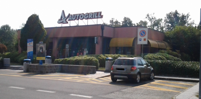 Autogrill Agogna Est sulla A26 chiuso