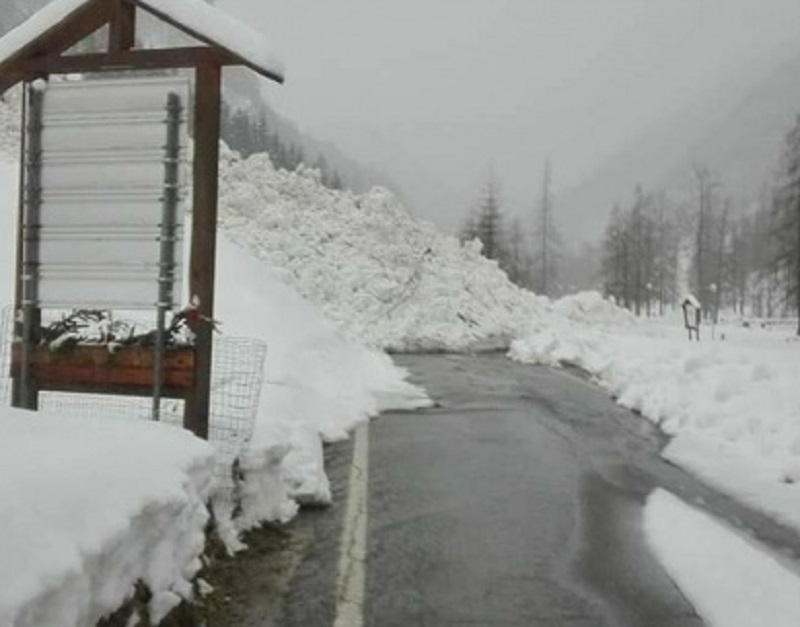 Slavina Val Sermenza cinquanta persone isolate