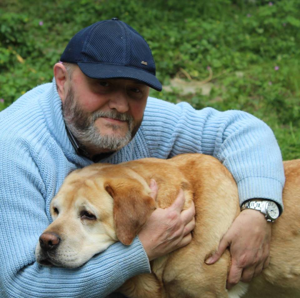 Cercasi aiuto per portare a spasso un cane