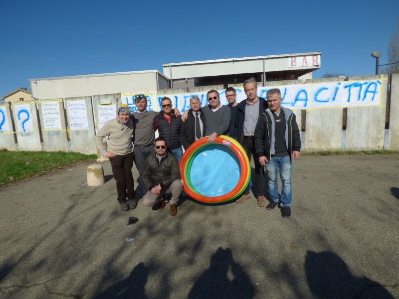 La Lega: “Vercellesi sempre senza piscine”