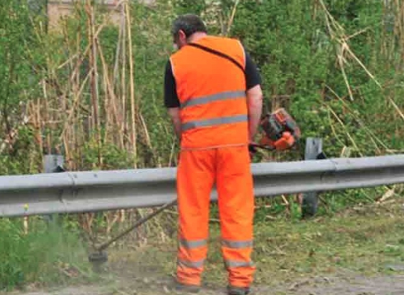 Santhià, in partenza 4 canteri di lavoro: al Comune fondi del Bando regionale