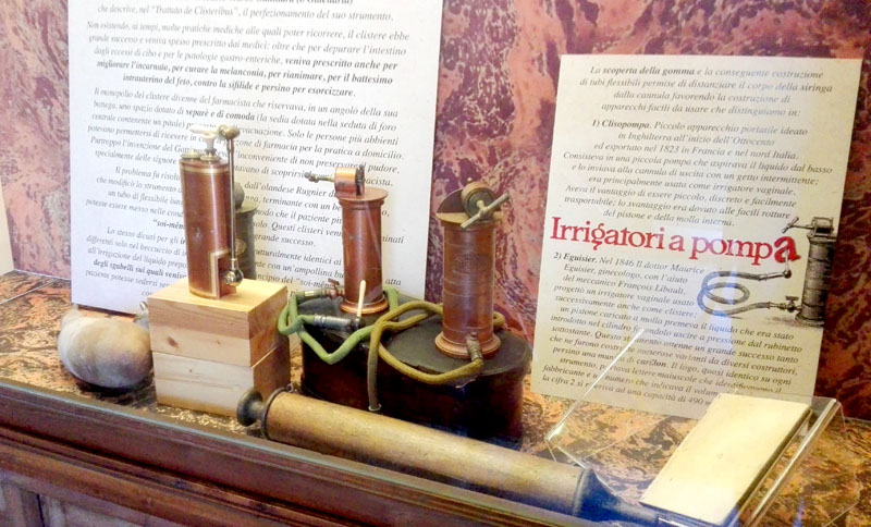 Taumaturgiche siringhe e il bidet della Regina Margherita