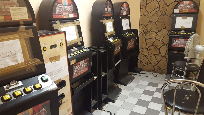 Slot illegali: bar multato di 140.000 euro