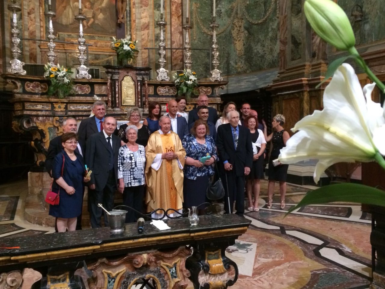 Anniversari di matrimonio le coppie in festa