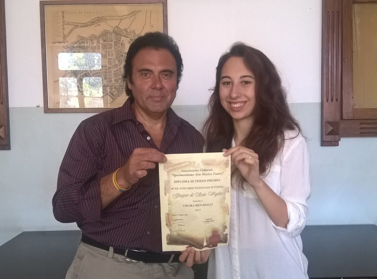 Istituto Cavour allieva terza al concorso nazionale di poesia