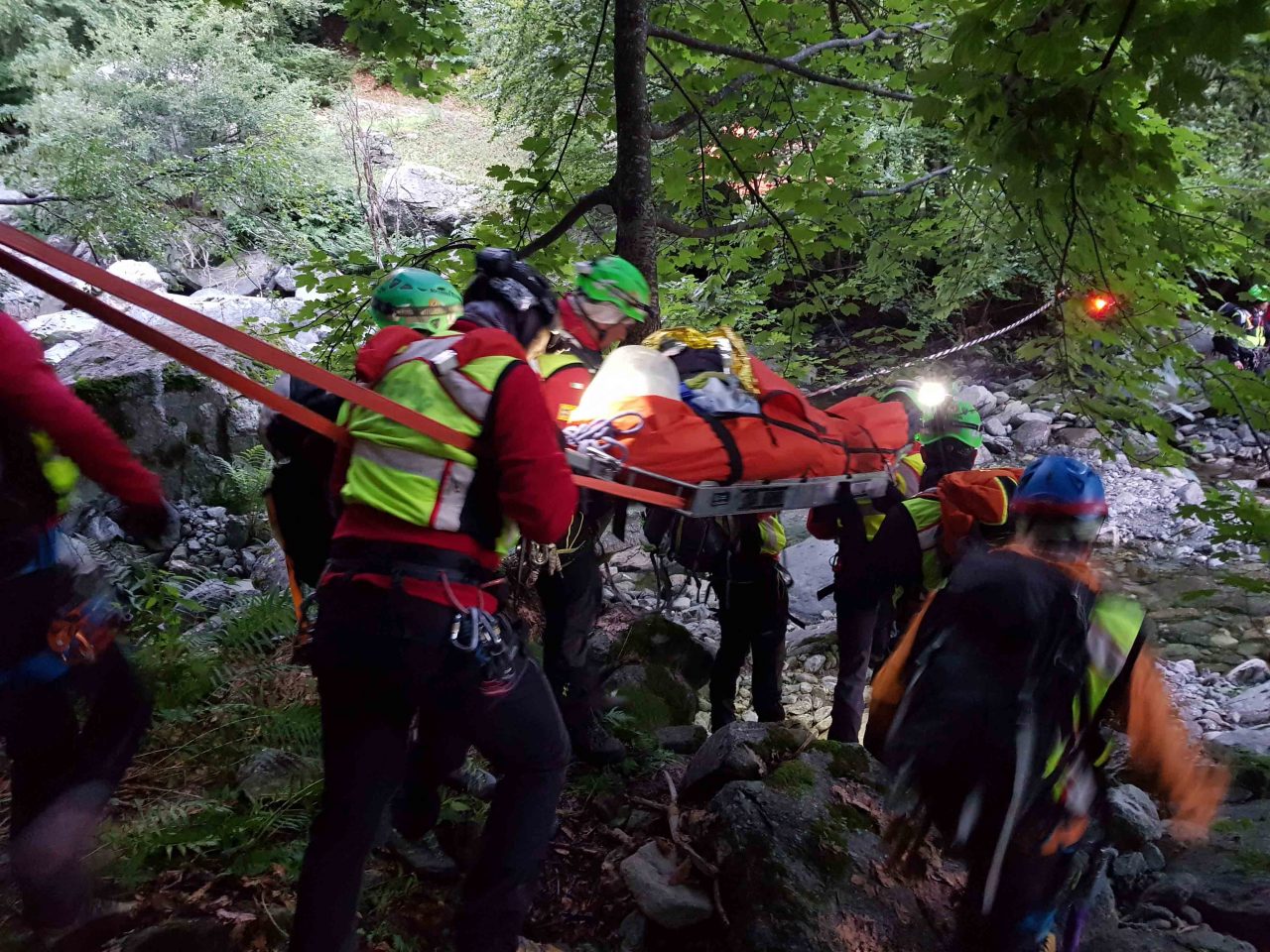 Ferito nella grotta l’operazione finita con successo
