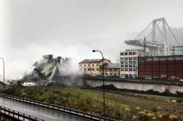 Crollo ponte Genova: il video del disastro