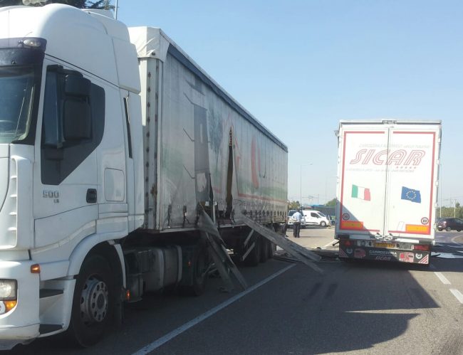 Statale 11 bloccata a Magenta per incidente
