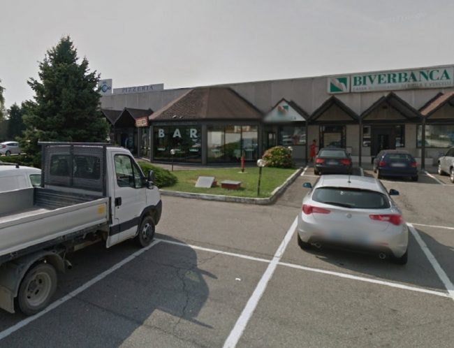 Fanno saltare il Bancomat alla Biver di Caresanablot