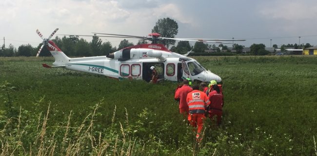 Cercatore di funghi morto in un burrone