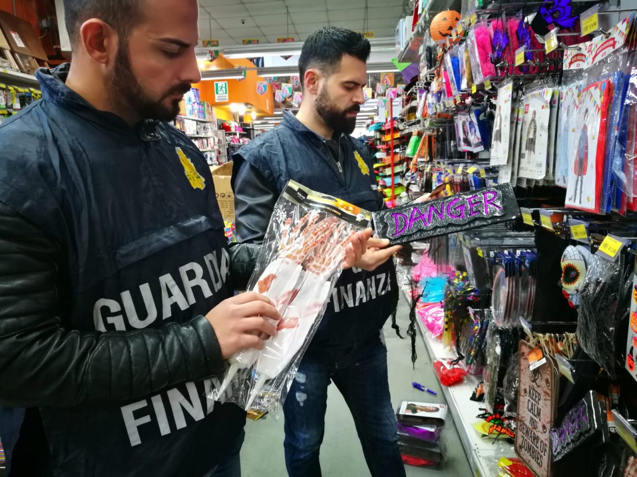 Halloween: sequestrati 2 milioni di pezzi