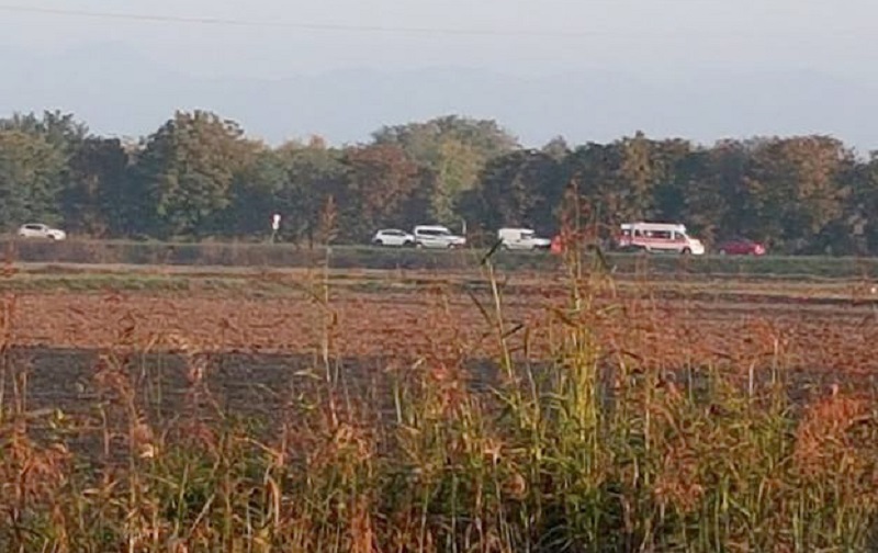 Incidente a Santhià: auto uscita di strada