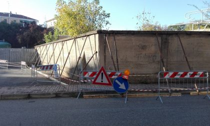 Muro di cinta Ex Enal: puntellato un ampio tratto