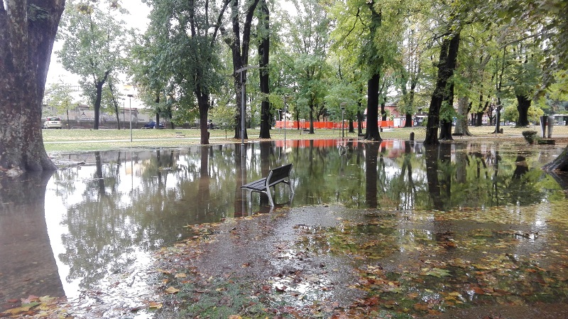 Maltempo Vercelli: Parco Kennedy allagato e fiume Sesia