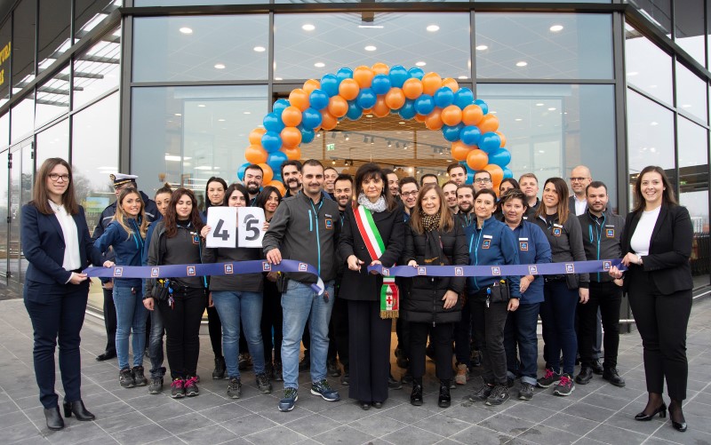 Aldi a Vercelli: inaugurazione in grande stile