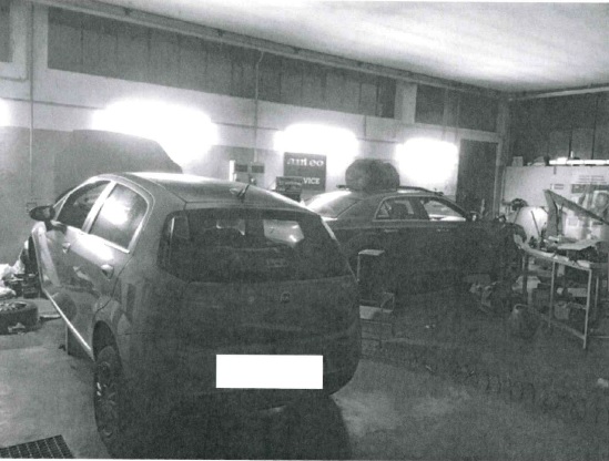 Officina meccanica abusiva scoperta dalla Polizia