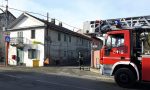 Cadono tegole in via Minella a Tricerro