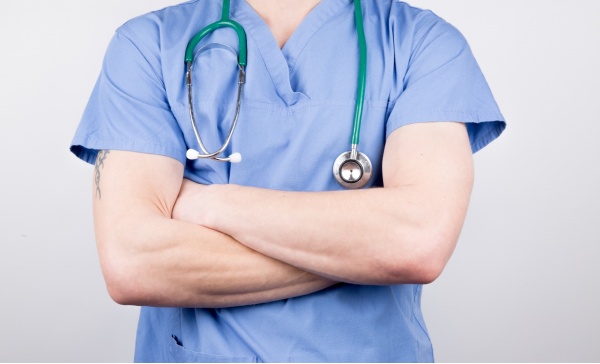 Bimba mangia per la prima volta: chirurgia d’eccellenza in Piemonte