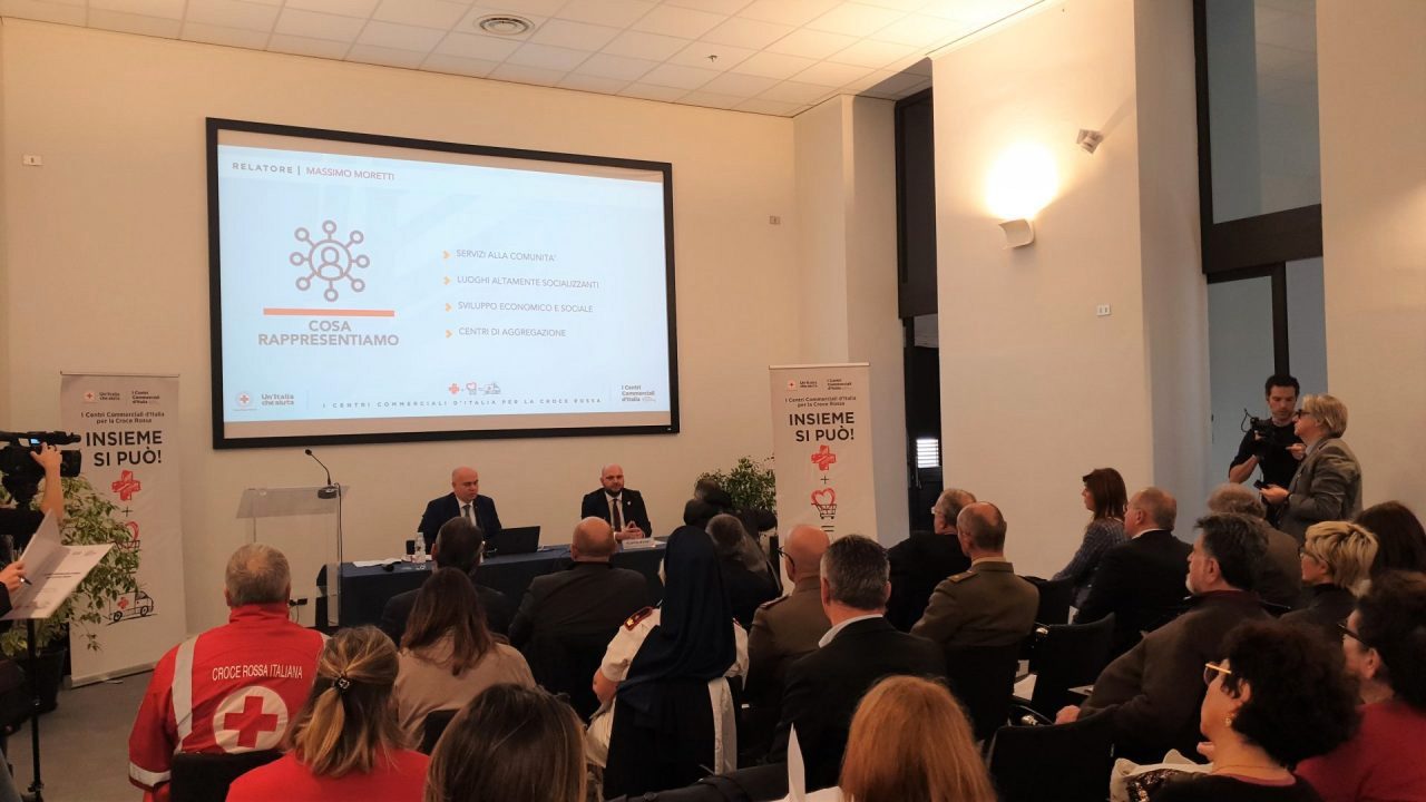 Croce Rossa e Centro Commerciali insieme per solidarietà